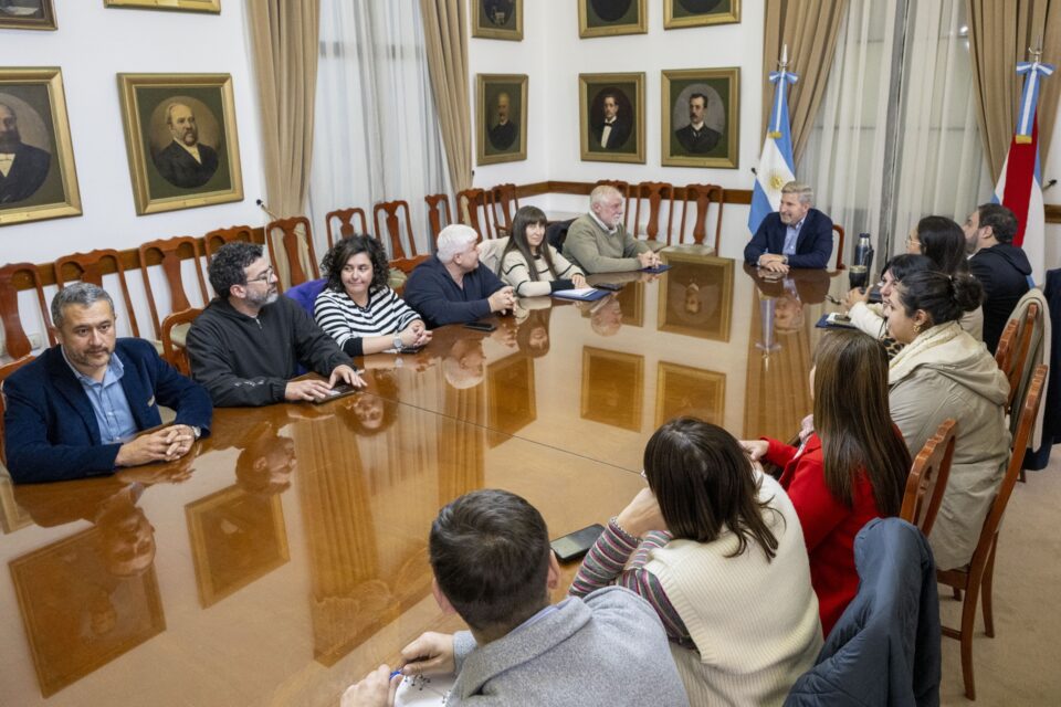 El gobernador se reunió con UPCN para avanzar en una agenda común con el sector público