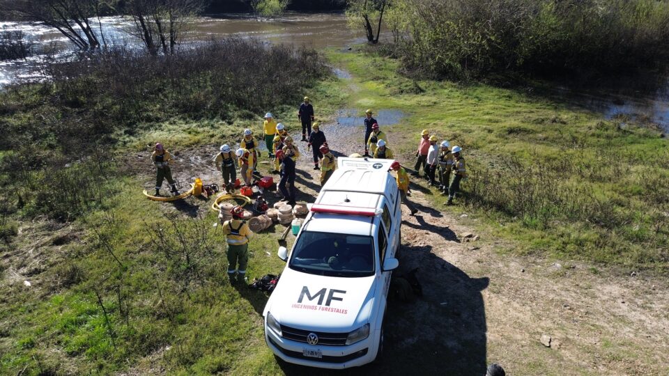 Dictan Curso Básico de Combatiente de Incendios Forestales