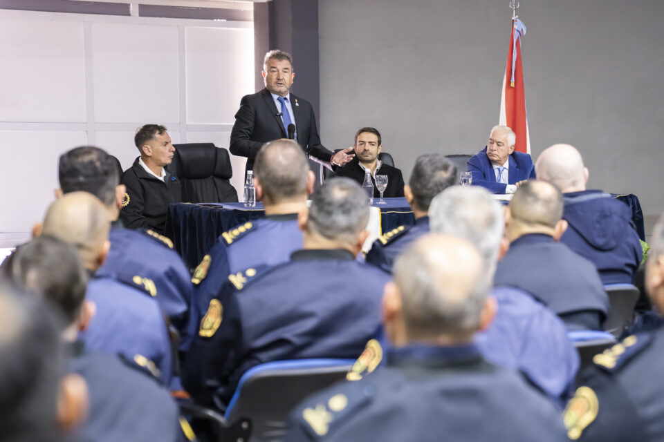 Entre Ríos capacita a la Policía para intervenir en crisis de salud mental en la vía pública