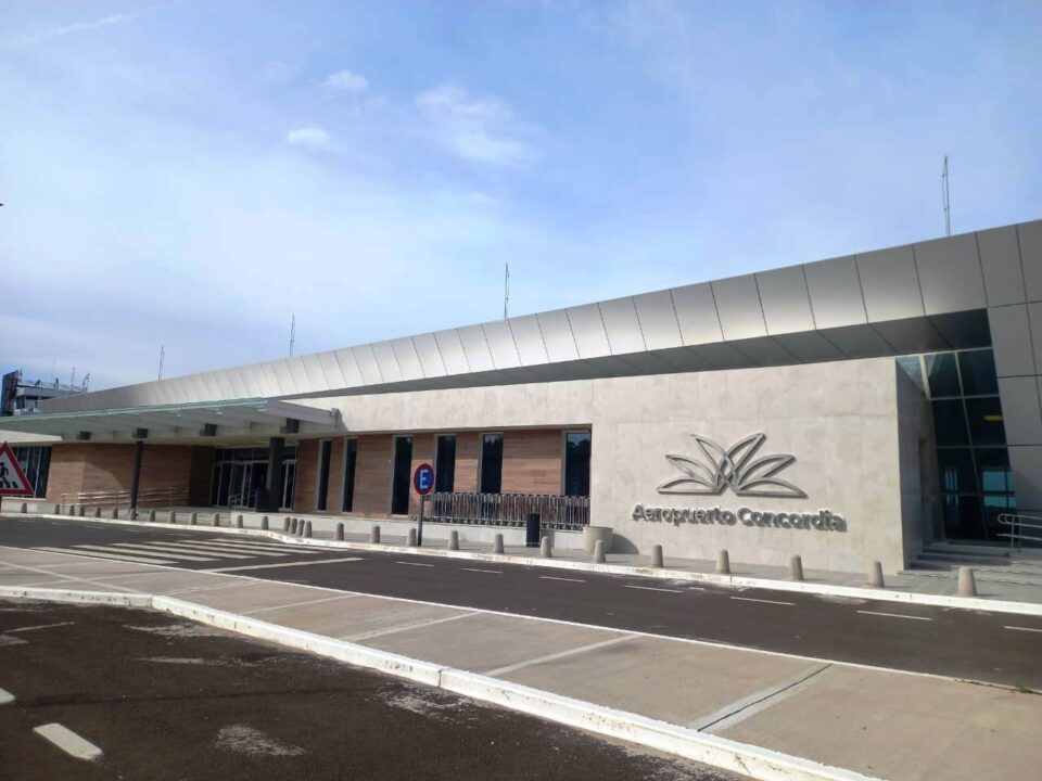 Concordia se proyecta al futuro con la inauguración de su aeropuerto modernizado