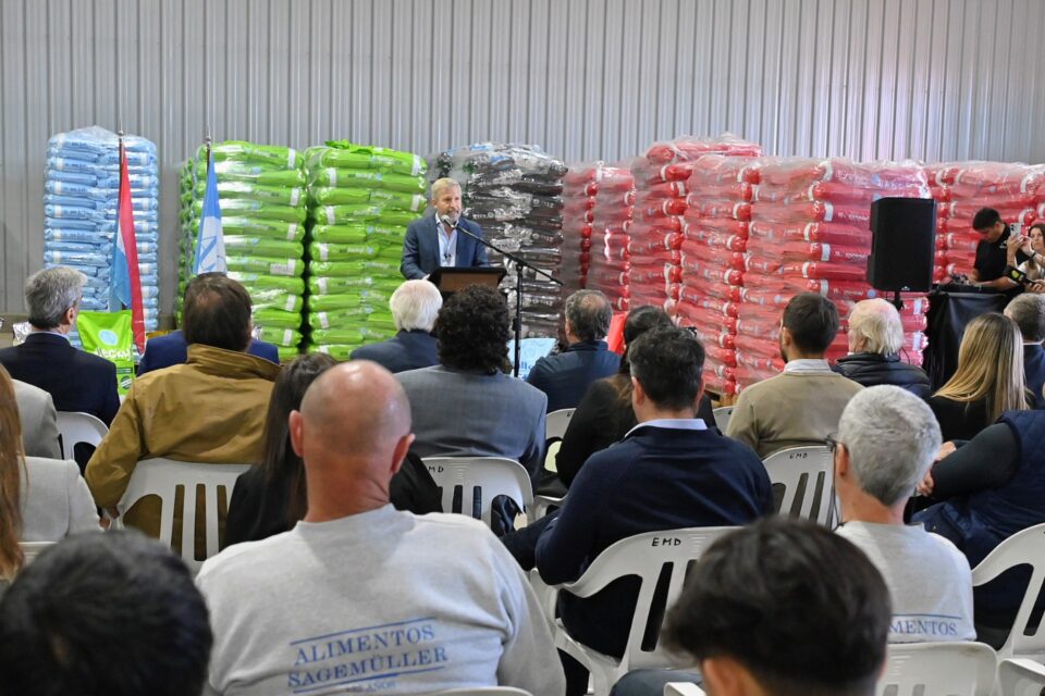 Frigerio anunció incentivos a la inversión, créditos verdes y una baja histórica de impuestos