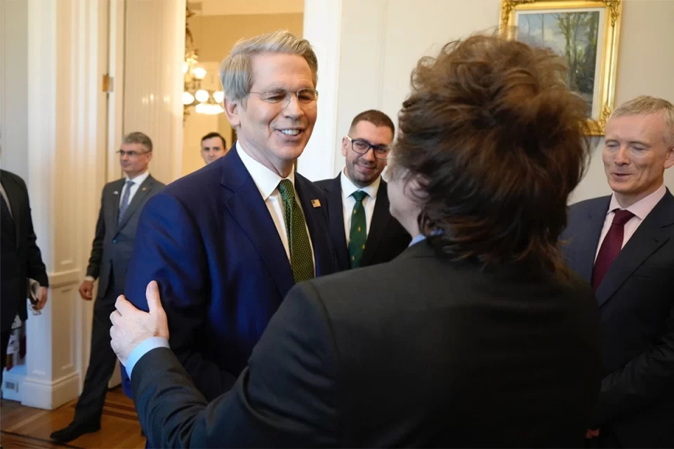 EE.UU. blinda a Argentina: Tesoro la califica como «aliado sistémico» y promete apoyo total