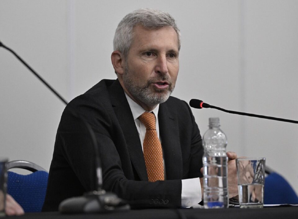 Tablero: Frigerio Mantiene, Por Ahora, la Estructura de Gabinete y Enfoca la Gestión en el Presupuesto 2026
