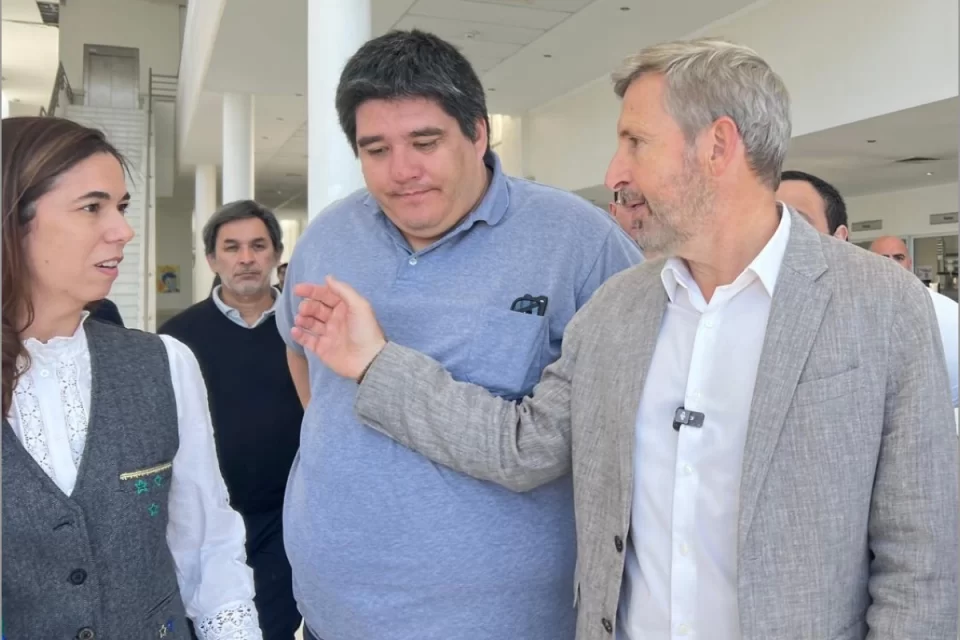 Frigerio anunció que en enero comienzan las obras para terminar el Hospital Bicentenario