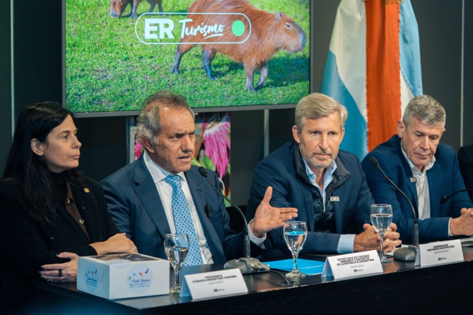 Scioli llega a Paraná para reunirse con el sector turístico entrerriano