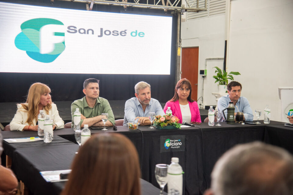 Fortalecimiento de la Autonomía Local: Feliciano Elimina las Juntas de Gobierno