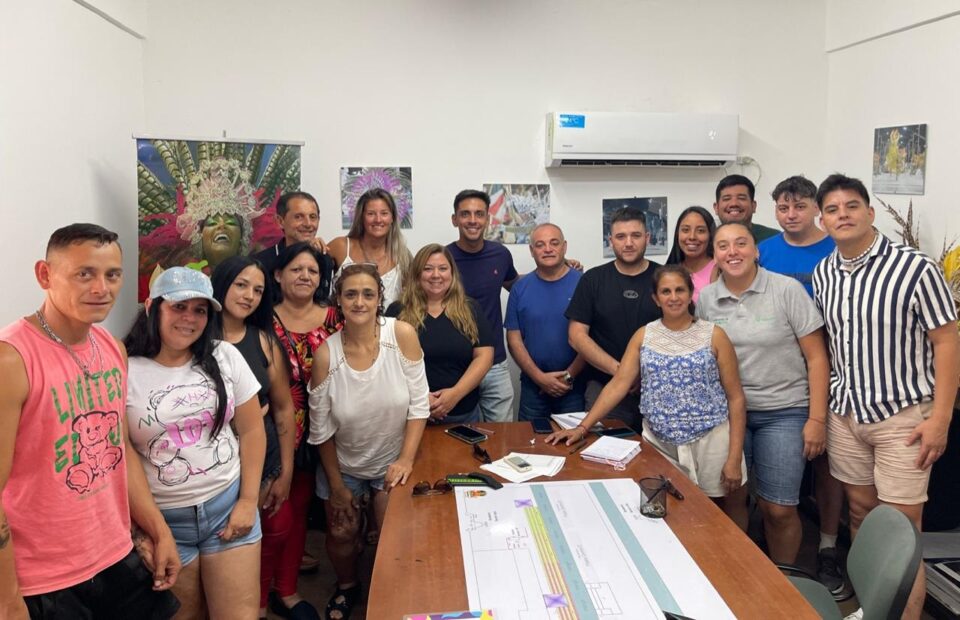 Semillero de brillo: Concordia presentó el calendario 2026 del Carnaval de los Pequeños Duendes