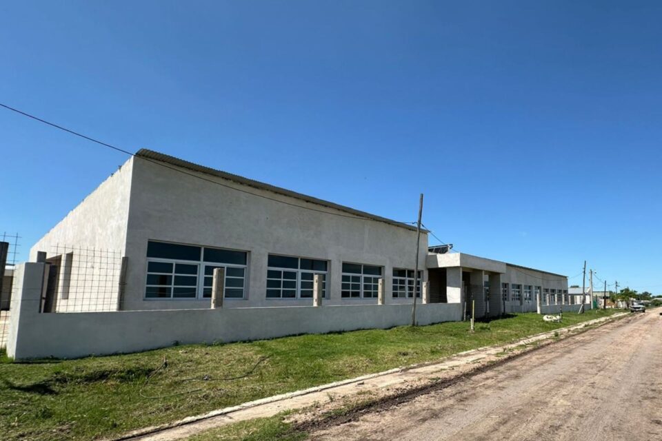 El gobierno adjudicó la obra para finalizar el nuevo edificio de la escuela técnica de Larroque