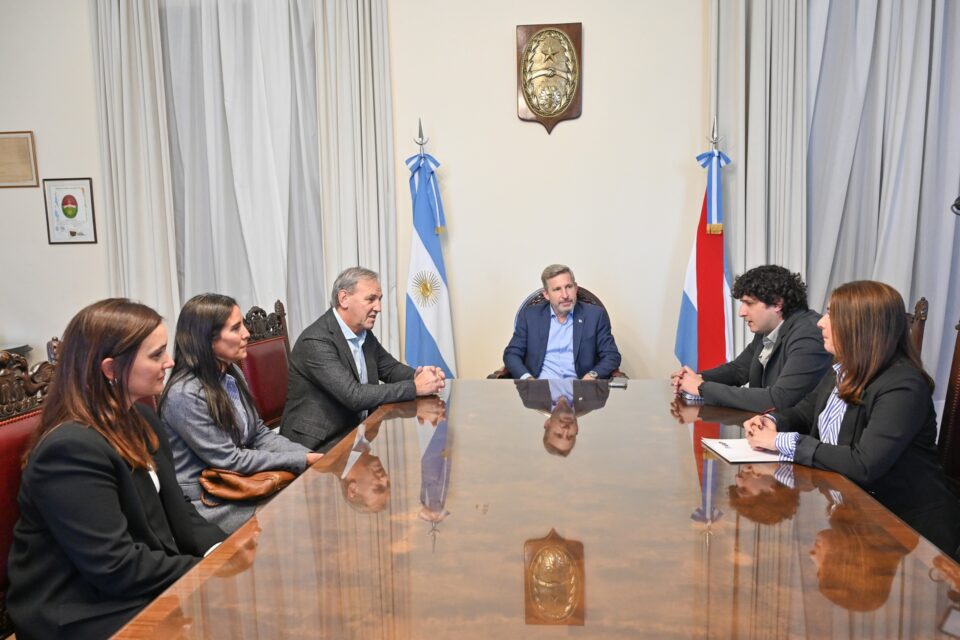 Alianza estratégica: Frigerio y la UIER coordinan agenda para el desarrollo industrial