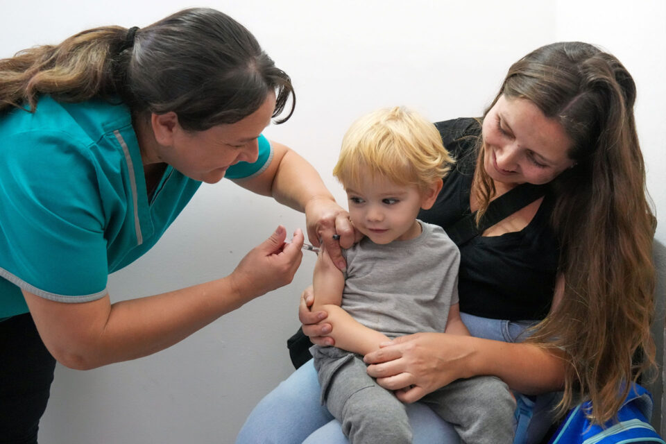 Entre Ríos comienza a vacunar contra la gripe a mayores de 65 años y personas con patologías