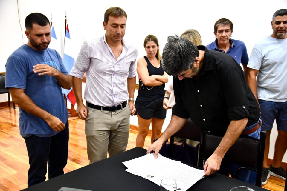 Hito deportivo en Villaguay: Comienza la construcción de la primera cancha de hockey de césped sintético