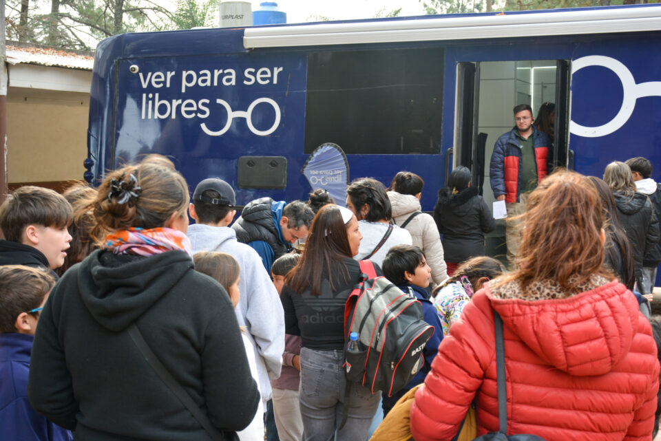 Más de 380 anteojos fueron entregados en Concordia