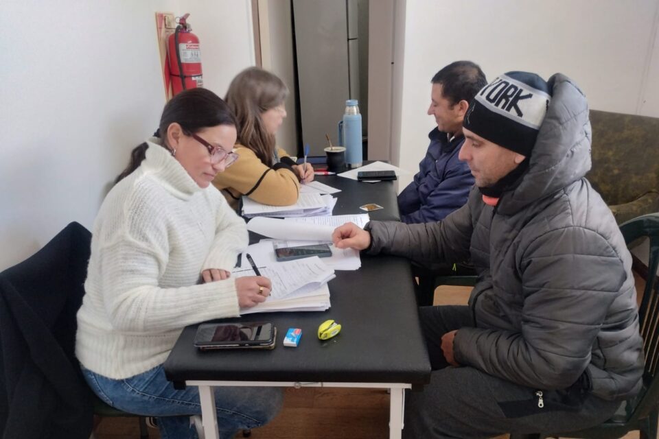 El Gobierno provincial activa asistencia económica y tarifas de luz diferenciadas para los trabajadores