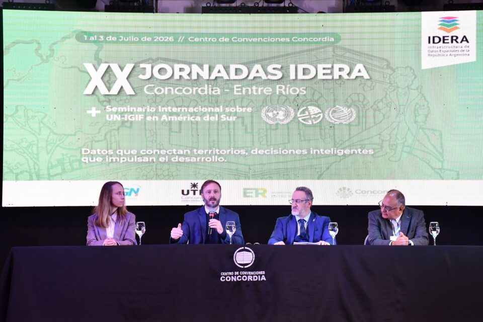 Azcué en la apertura de las XX Jornadas IDERA: “Detrás de cada mapa hay una política pública, detrás de cada dato hay una persona”