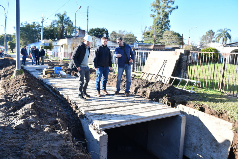 Con una inversión de 600 millones de pesos, Concordia avanza en obras hidráulicas estratégicas en distintos barrios